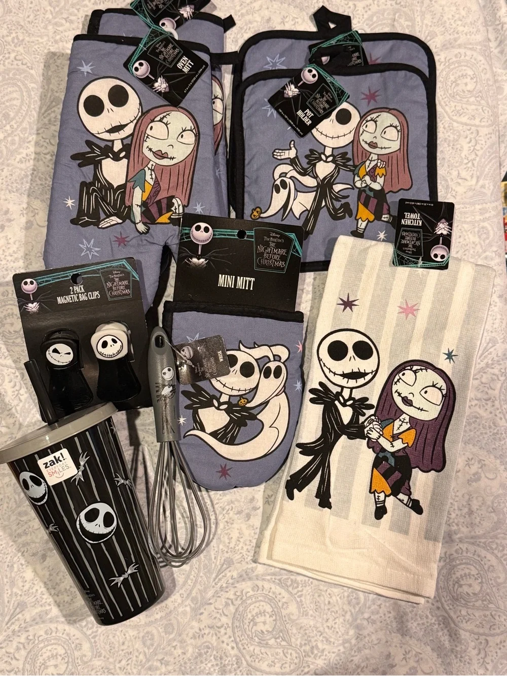 Nightmare Before Christmas Kitchen Linens Set with Covered Drink Cup & Scrubber
